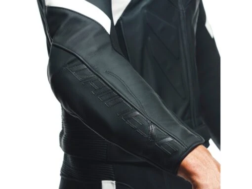 Dainese Avro 4 Lederkombi 2 Teiler, Schwarz-weiss -Motorradzubehör Geschäft a4c9f60e a1cf 42df 81e3 2b600f7256bf 1901
